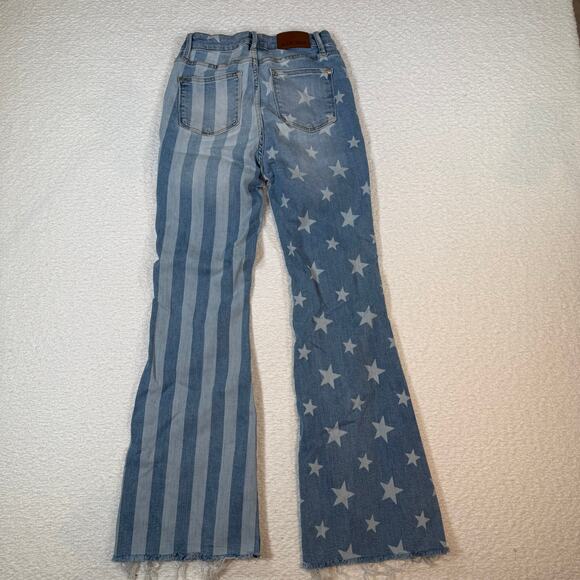 Judy Blue Americana Flare Light Jeans Size 3/26 Style #88695 Stars & Stripes - Picture 8 of 10